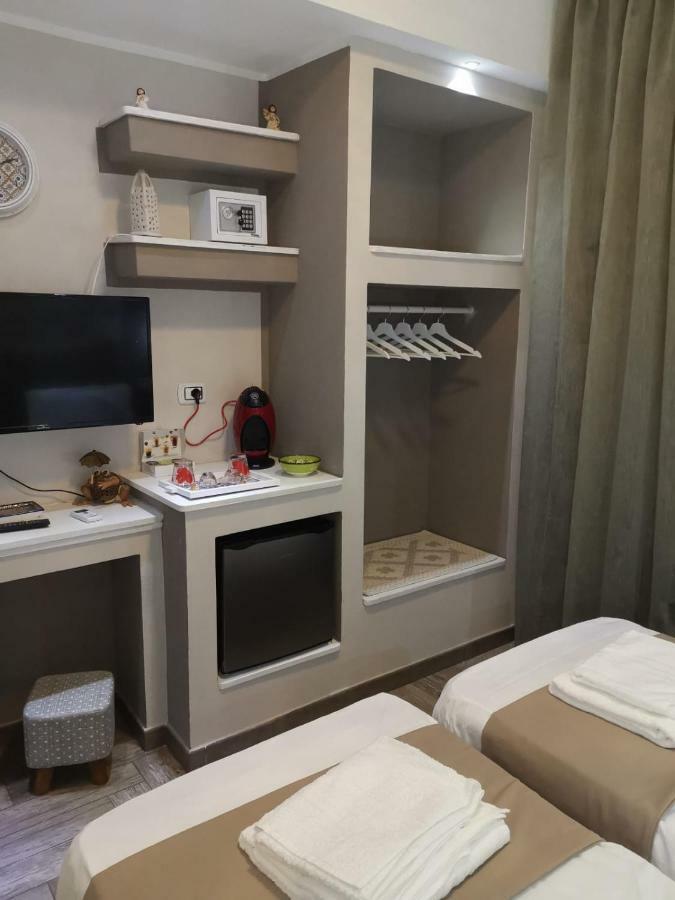 Guesthouse Luisella 칼리아리 외부 사진
