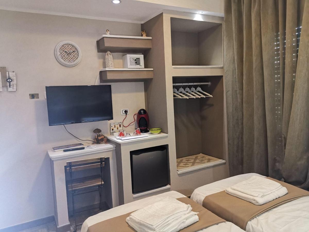 Guesthouse Luisella 칼리아리 외부 사진